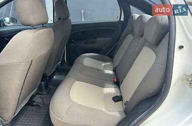 Седан Fiat Linea 2012 в 