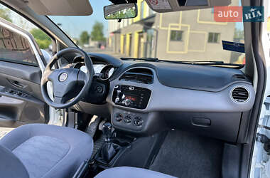 Седан Fiat Linea 2015 в 