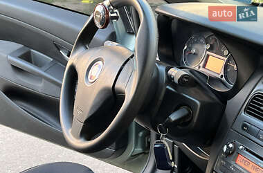 Седан Fiat Linea 2008 в 