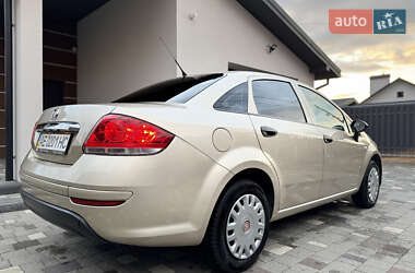 Седан Fiat Linea 2013 в 