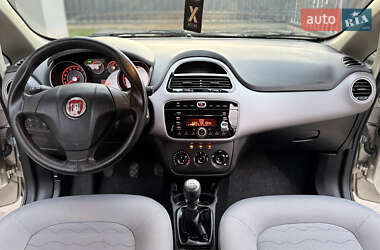 Седан Fiat Linea 2013 в 