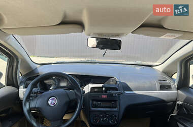 Седан Fiat Linea 2009 в 