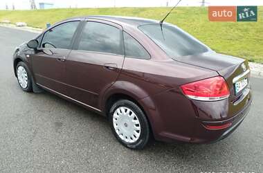 Седан Fiat Linea 2013 в 