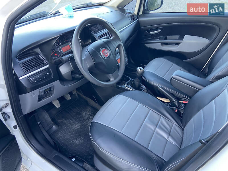 Седан Fiat Linea 2012 в Миколаєві