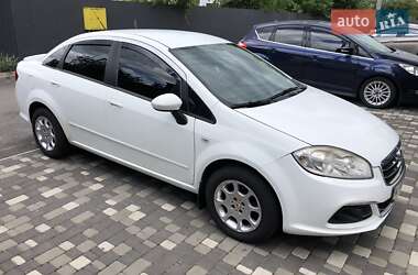 Седан Fiat Linea 2013 в 