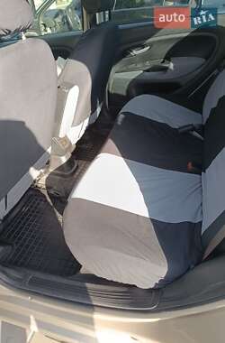 Седан Fiat Linea 2012 в 