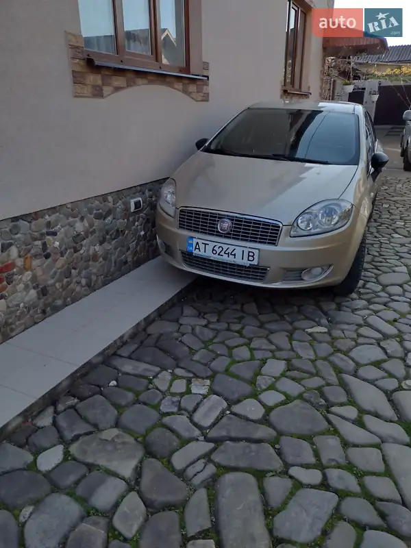 Fiat Linea 2012