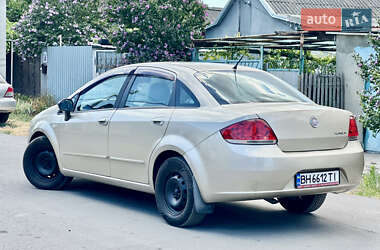 Седан Fiat Linea 2012 в 