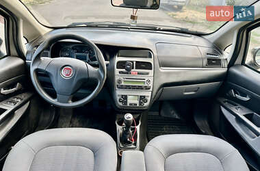 Седан Fiat Linea 2012 в 