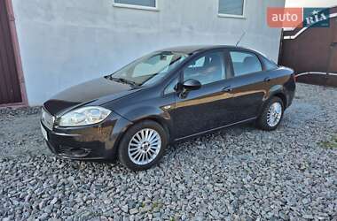 Седан Fiat Linea 2012 в Львове