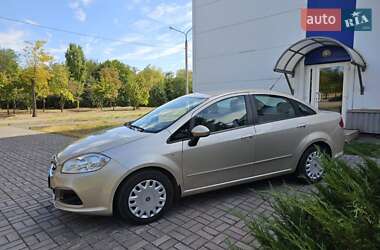 Седан Fiat Linea 2013 в Кривом Роге
