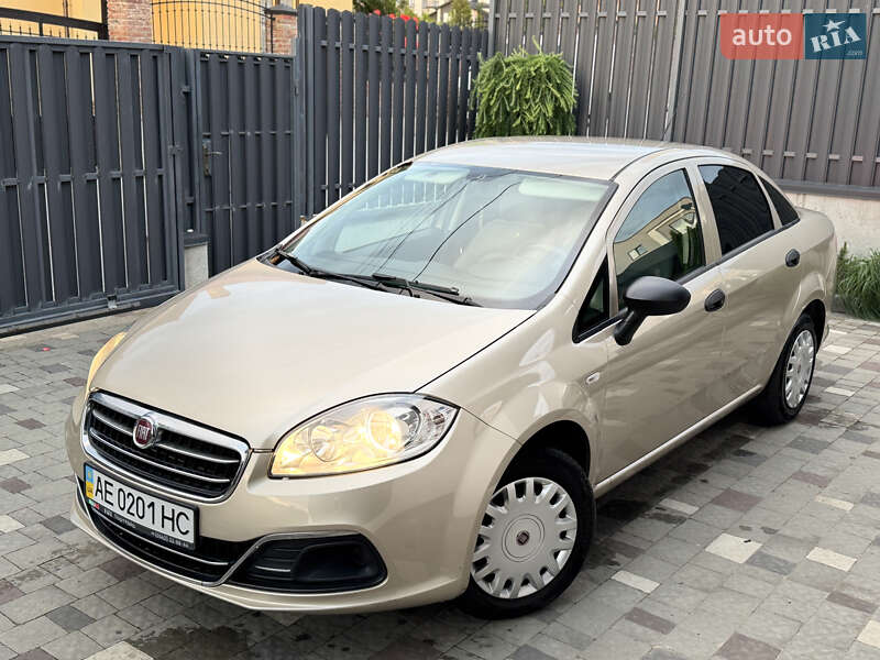 Седан Fiat Linea 2013 в 