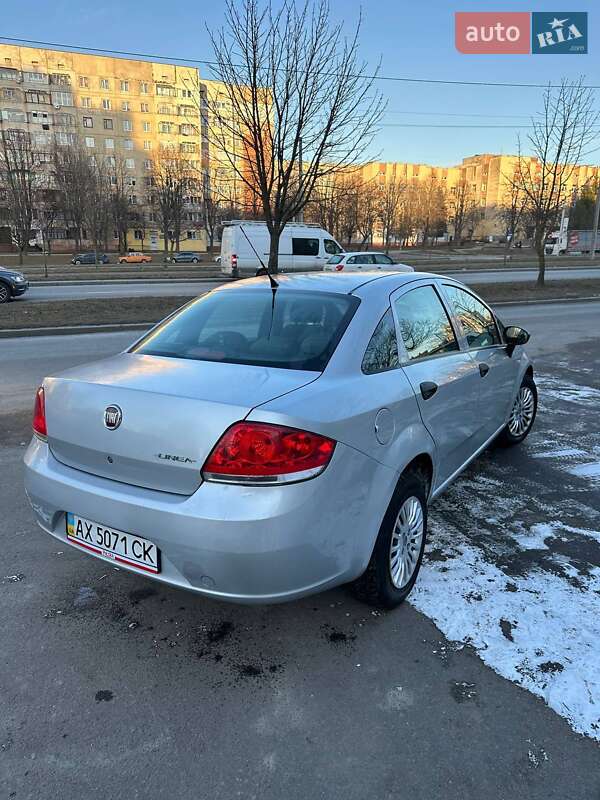 Седан Fiat Linea 2011 в Львові