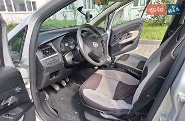 Седан Fiat Linea 2009 в 