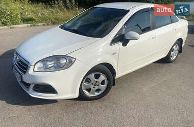 Седан Fiat Linea 2015 в 