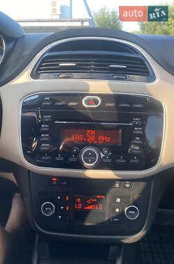 Седан Fiat Linea 2015 в 