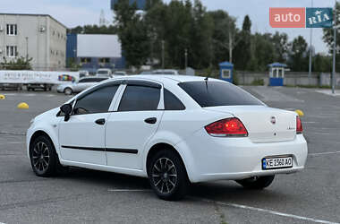 Седан Fiat Linea 2009 в 