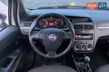 Седан Fiat Linea 2009 в 