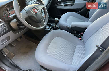 Седан Fiat Linea 2012 в 