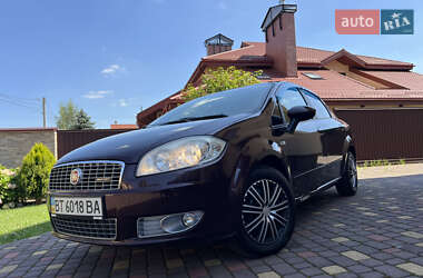 Седан Fiat Linea 2012 в 