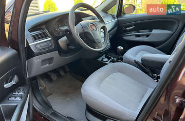 Седан Fiat Linea 2012 в 