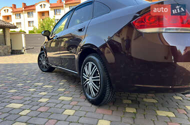 Седан Fiat Linea 2012 в 
