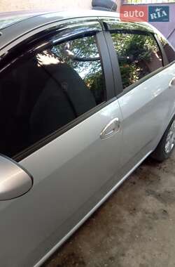 Седан Fiat Linea 2013 в 