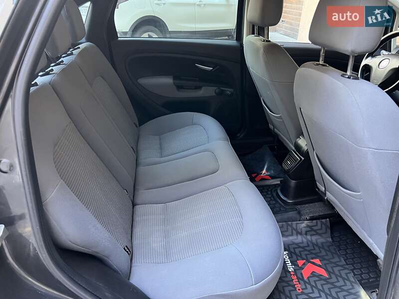 Седан Fiat Linea 2009 в Виннице