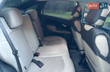 Седан Fiat Linea 2013 в 