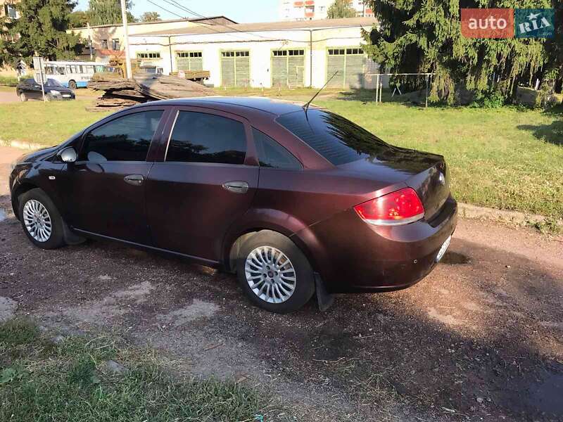 Седан Fiat Linea 2012 в Прилуках