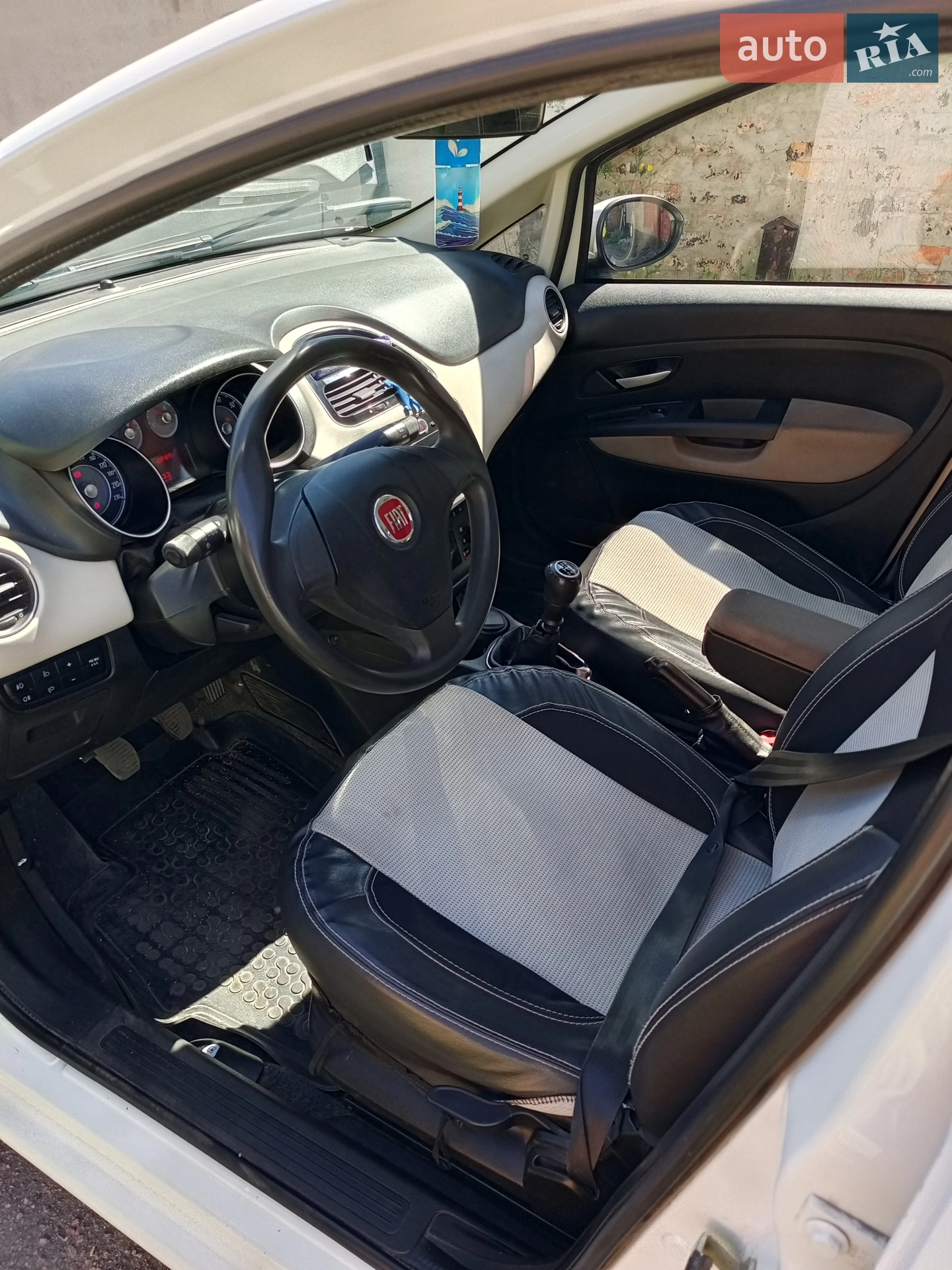 2013 Fiat Linea - мініатюра 9