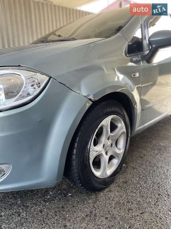 Седан Fiat Linea 2007 в Мукачево