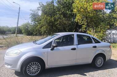 Седан Fiat Linea 2012 в 