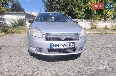 Седан Fiat Linea 2012 в 