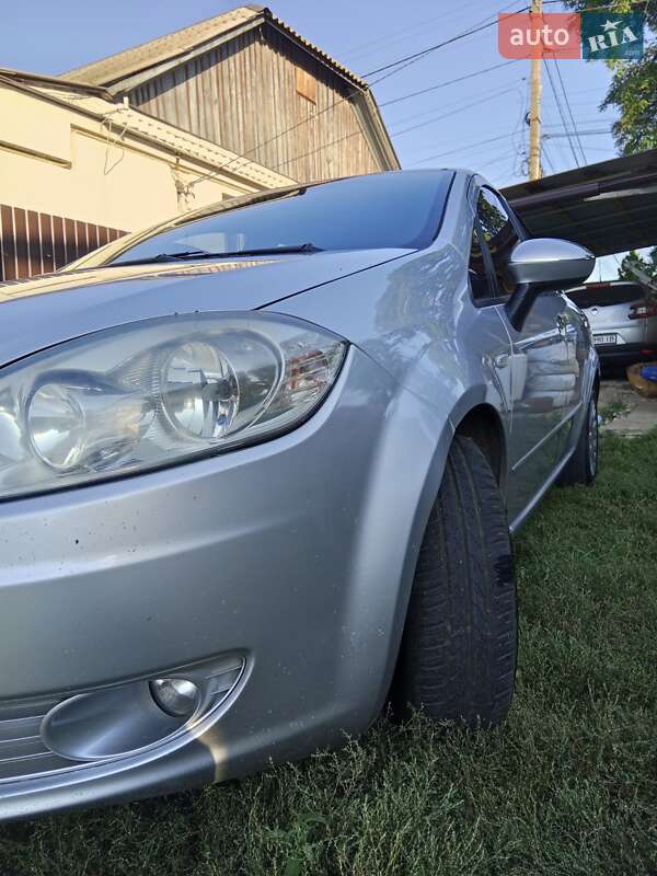 Седан Fiat Linea 2012 в Днепре