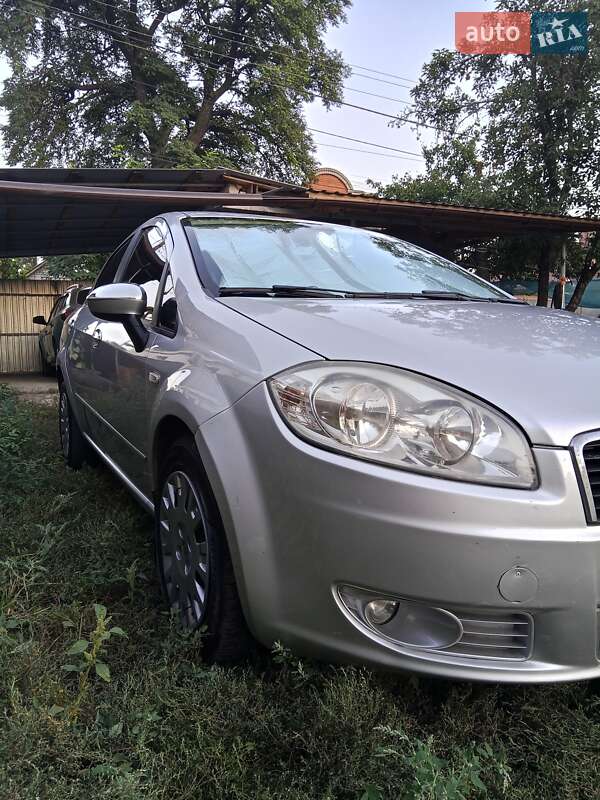 Седан Fiat Linea 2012 в Днепре