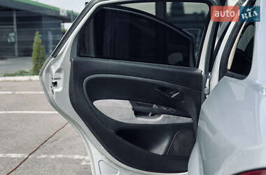Седан Fiat Linea 2015 в 