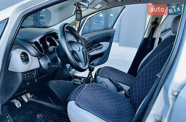 Седан Fiat Linea 2014 в 
