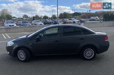 Седан Fiat Linea 2010 в 