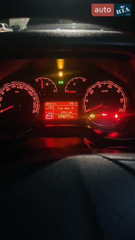 Седан Fiat Linea 2010 в Измаиле фото 62 Седан Fiat Linea 2010 в Измаиле