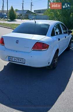 Седан Fiat Linea 2012 в 