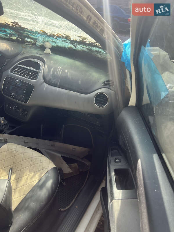 Седан Fiat Linea 2013 в Чернигове