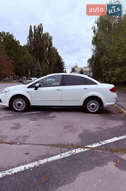 Седан Fiat Linea 2013 в 