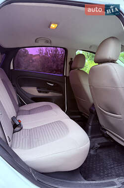 Седан Fiat Linea 2013 в 