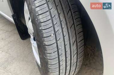 Седан Fiat Linea 2009 в 