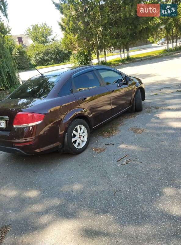 Седан Fiat Linea 2013 в Хмельнике