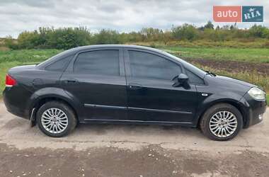 Седан Fiat Linea 2010 в 