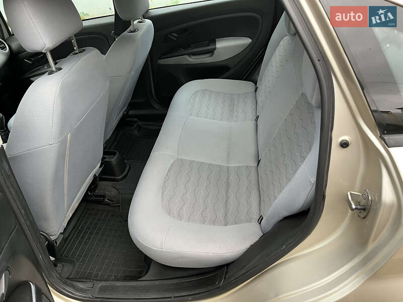 Седан Fiat Linea 2013 в Прилуках фото 8 Седан Fiat Linea 2013 в Прилуках