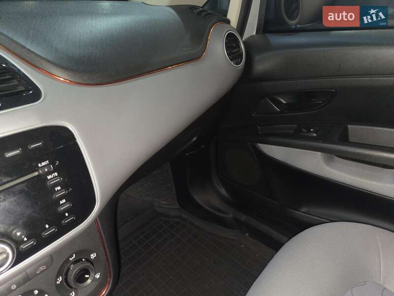 Седан Fiat Linea 2013 в Кременчуге фото 33 Седан Fiat Linea 2013 в Кременчуге