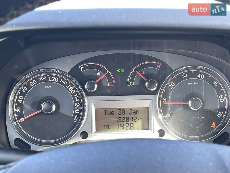 Седан Fiat Linea 2009 в Києві фото 21 Седан Fiat Linea 2009 в Києві